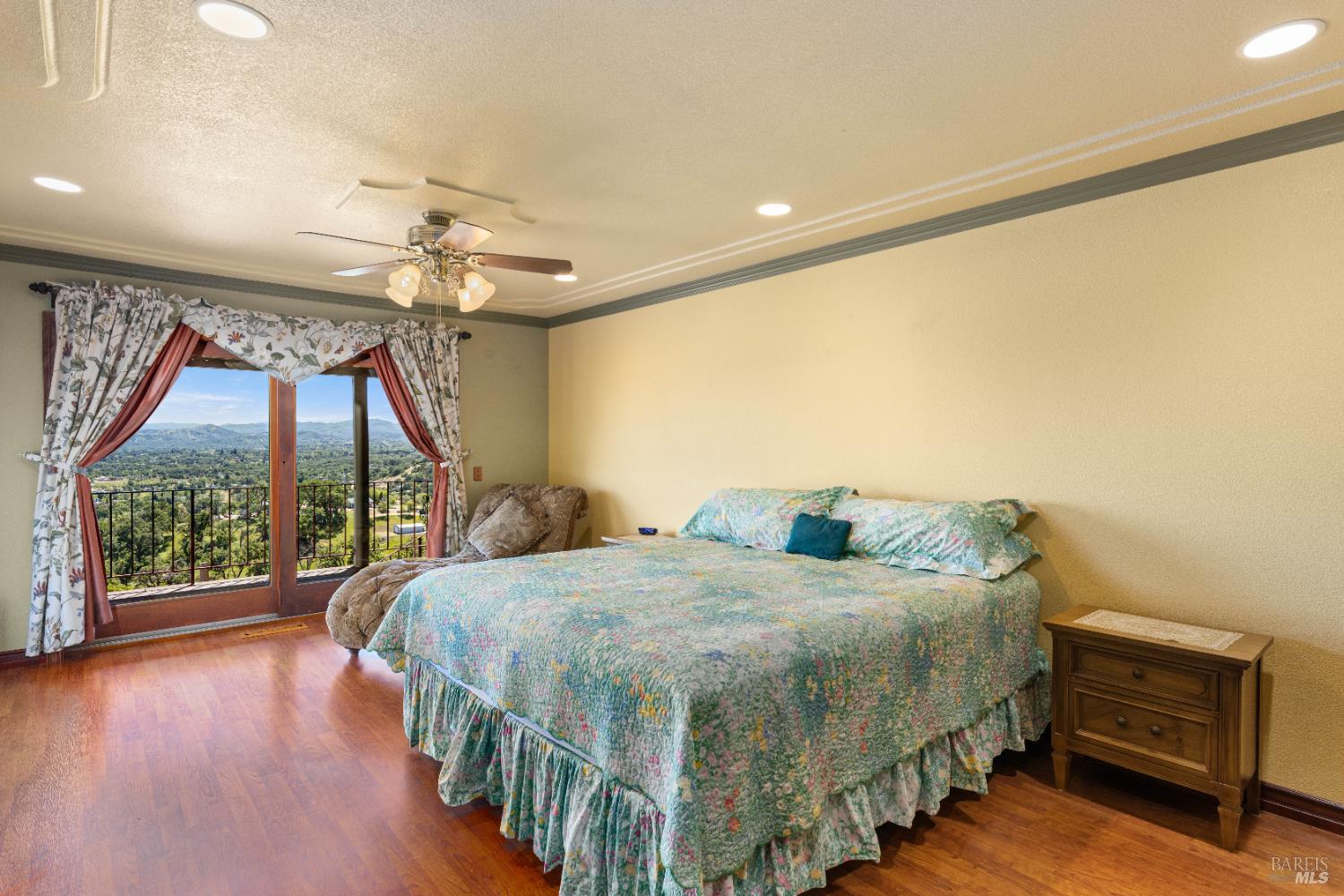 Detail Gallery Image 50 of 99 For 425 Lake Vista Dr, Lakeport,  CA 95453 - 3 Beds | 3/2 Baths