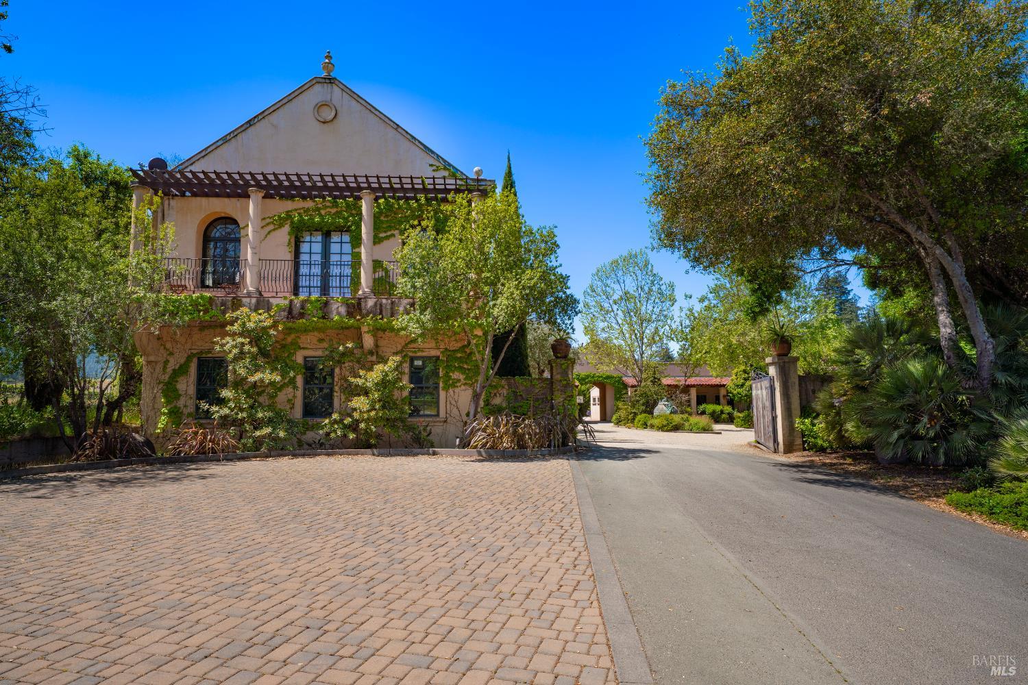 Detail Gallery Image 2 of 39 For 9000 Highway 128 Hwy, Philo,  CA 95466 - 9 Beds | 10 Baths