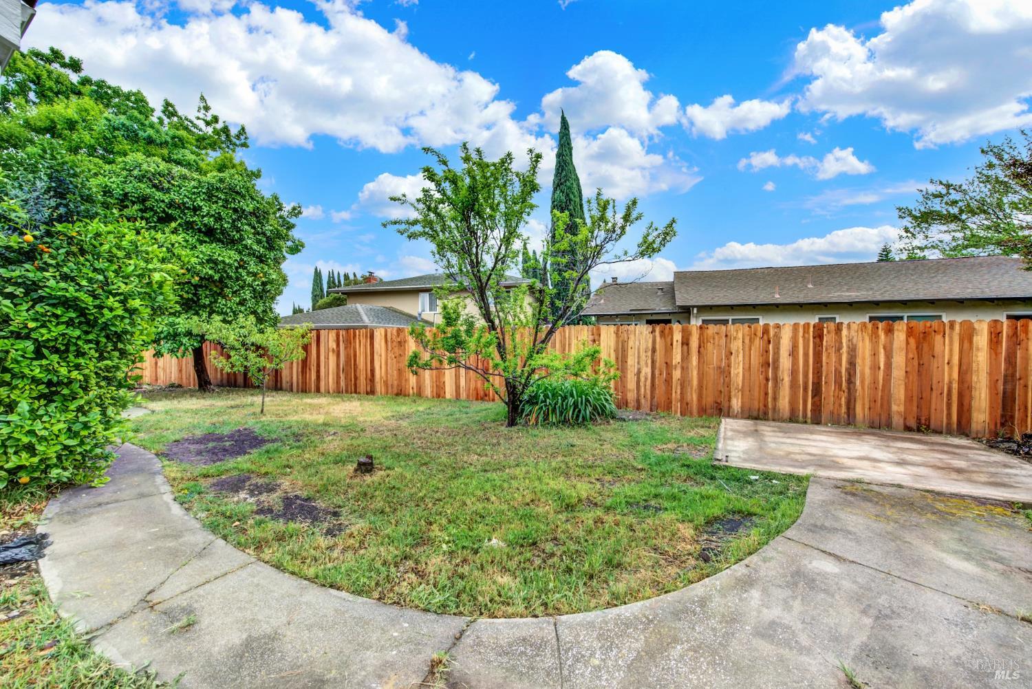 Detail Gallery Image 48 of 64 For 413 Violet Ct, Fairfield,  CA 94533 - 4 Beds | 2 Baths