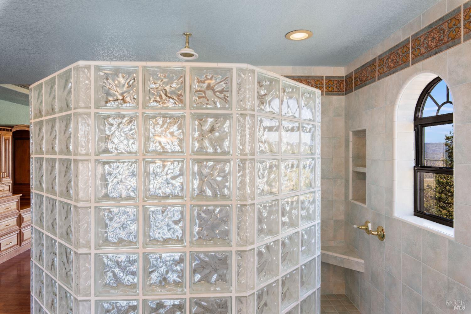 Detail Gallery Image 45 of 99 For 425 Lake Vista Dr, Lakeport,  CA 95453 - 3 Beds | 3/2 Baths