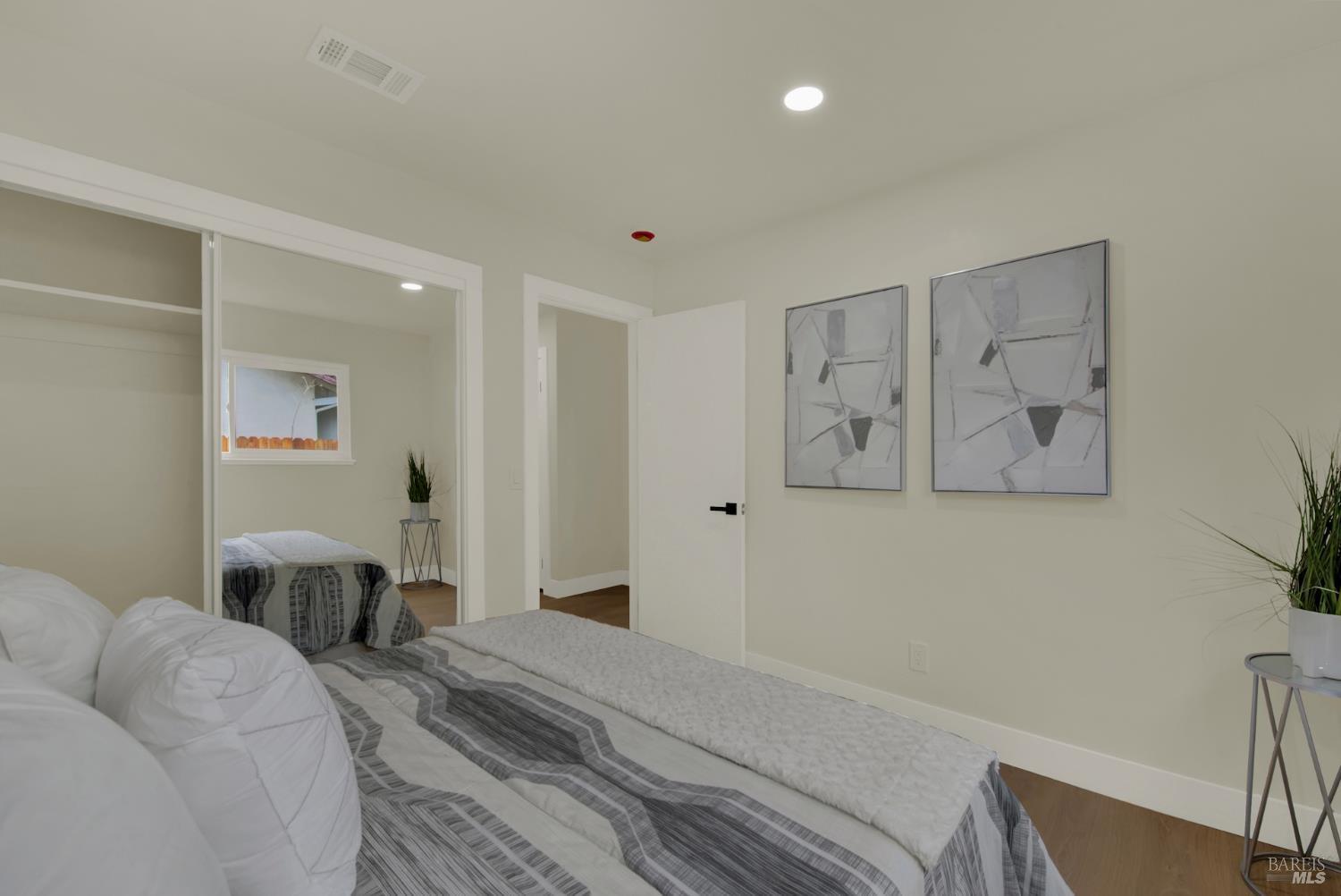 Detail Gallery Image 37 of 64 For 413 Violet Ct, Fairfield,  CA 94533 - 4 Beds | 2 Baths