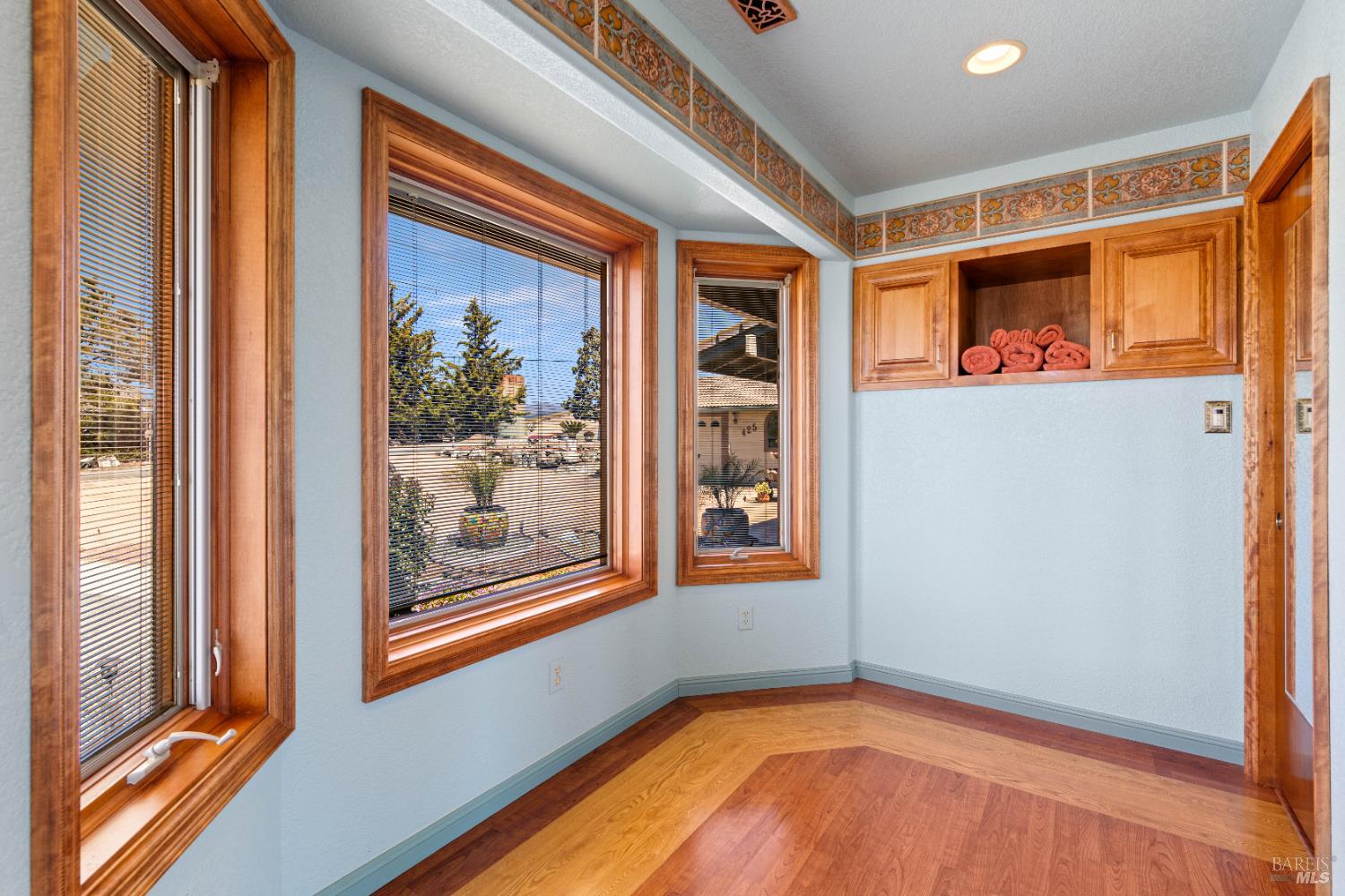 Detail Gallery Image 44 of 99 For 425 Lake Vista Dr, Lakeport,  CA 95453 - 3 Beds | 3/2 Baths