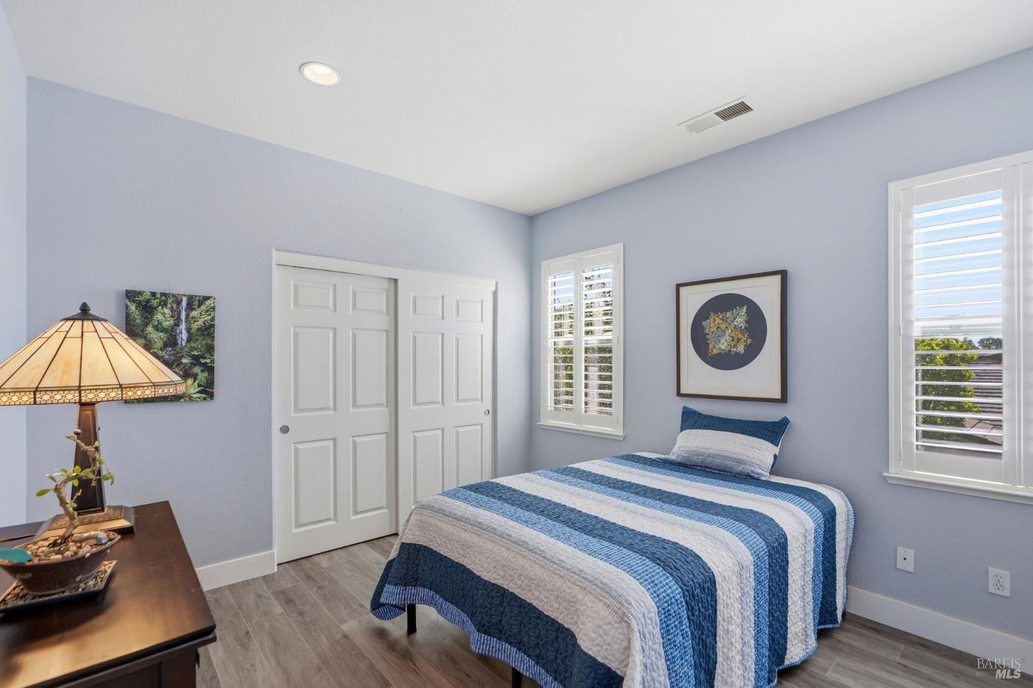 Detail Gallery Image 27 of 48 For 925 Pinot Noir Way, Windsor,  CA 95492 - 4 Beds | 3 Baths