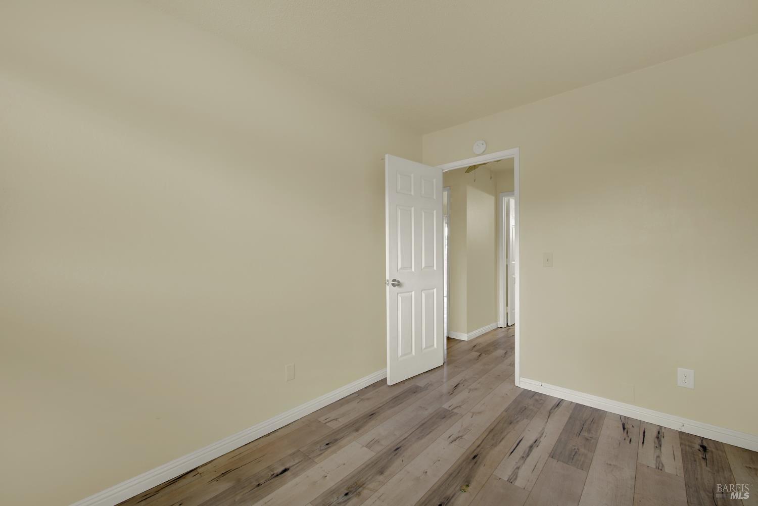 Detail Gallery Image 35 of 69 For 499 Apple Tree Ln, Fairfield,  CA 94533 - 3 Beds | 1 Baths