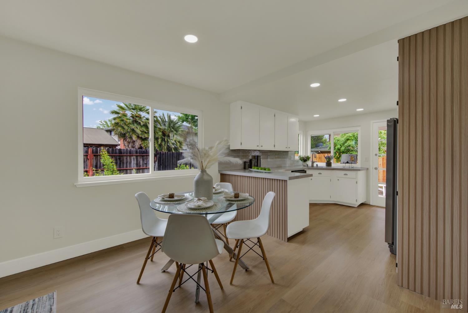 Detail Gallery Image 18 of 64 For 413 Violet Ct, Fairfield,  CA 94533 - 4 Beds | 2 Baths