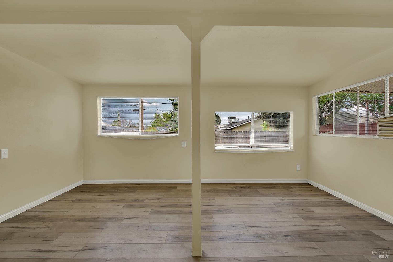 Detail Gallery Image 28 of 69 For 499 Apple Tree Ln, Fairfield,  CA 94533 - 3 Beds | 1 Baths