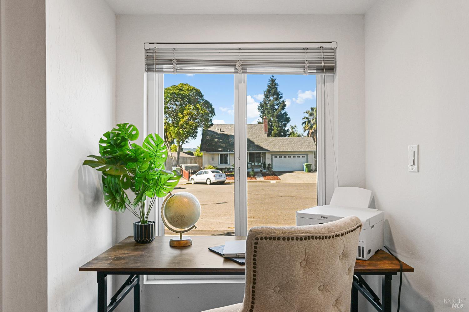 Detail Gallery Image 23 of 45 For 855 Garden Ct, Petaluma,  CA 94954 - 4 Beds | 2 Baths