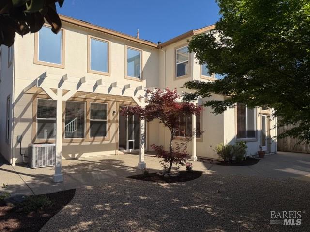 Detail Gallery Image 5 of 19 For 1545 Jainine St, Santa Rosa,  CA 95403 - 4 Beds | 3 Baths