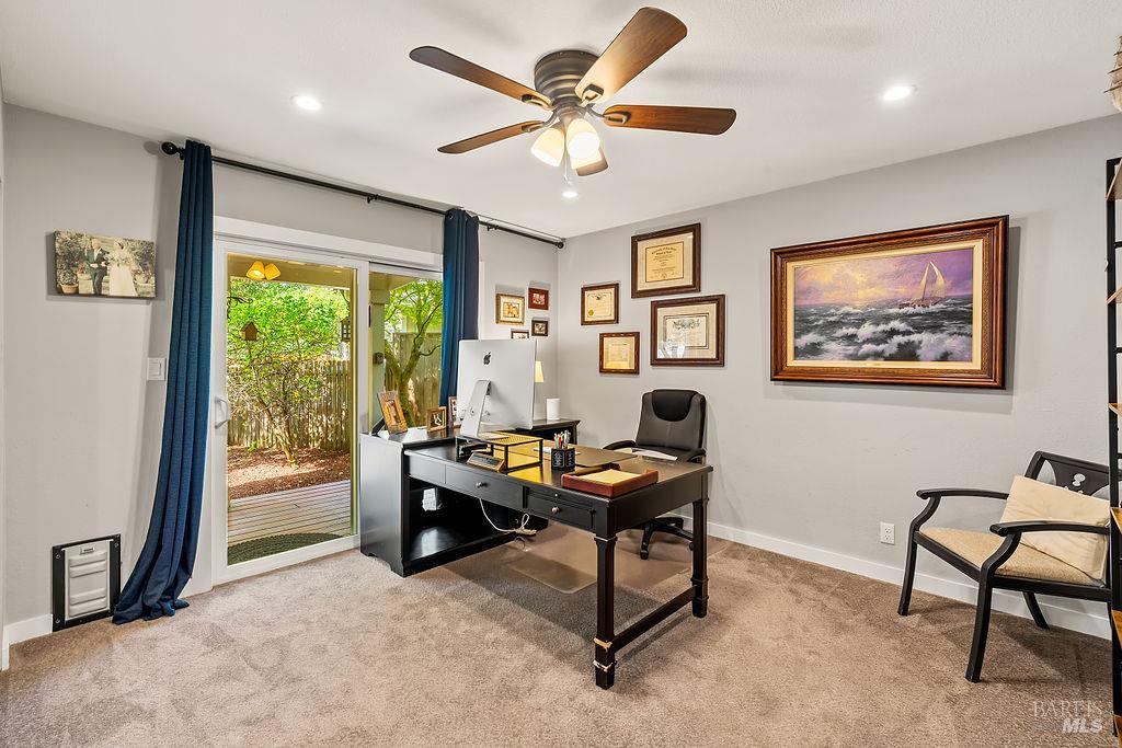 Detail Gallery Image 21 of 38 For 779 Joni Ct, Windsor,  CA 95492 - 4 Beds | 3 Baths