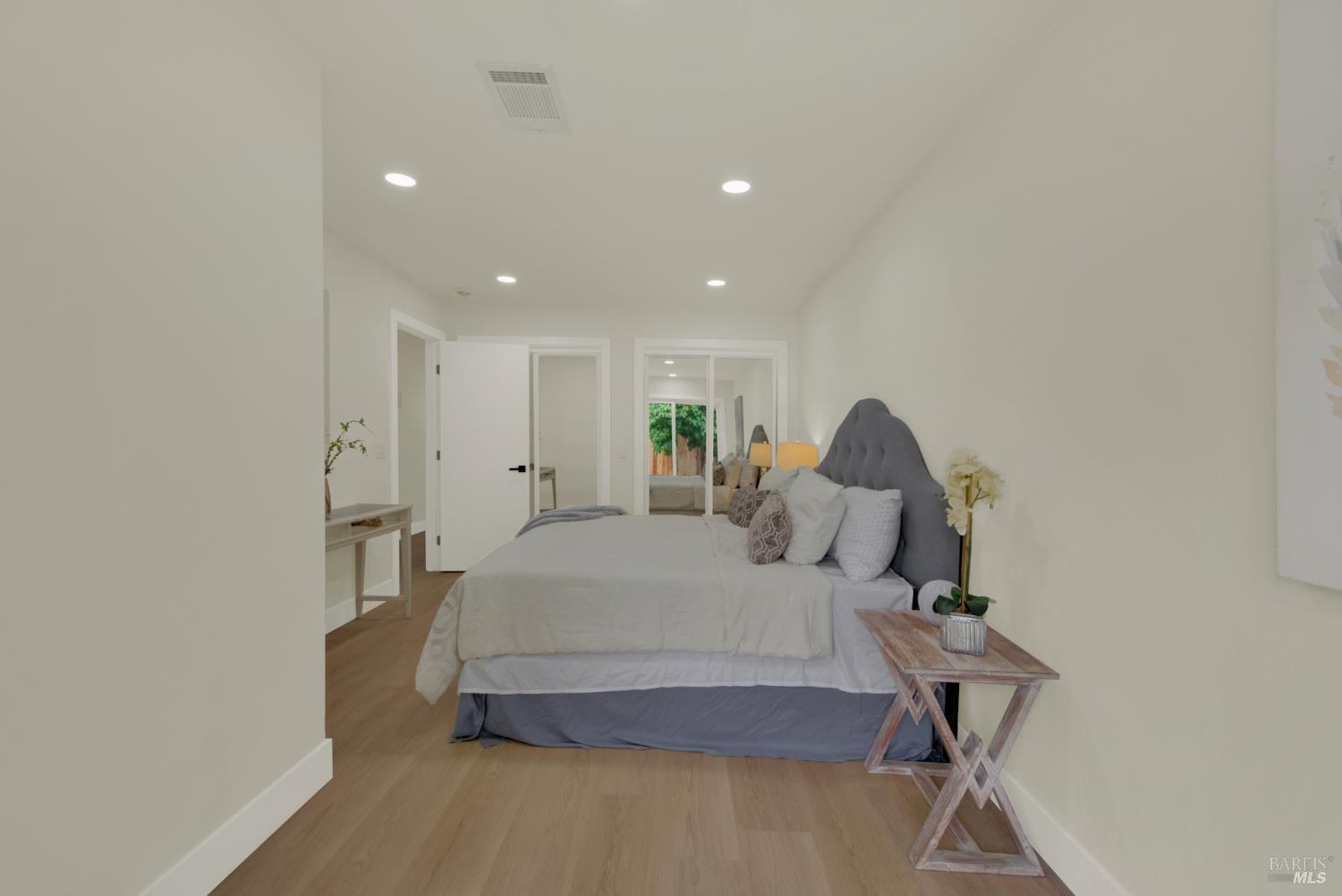 Detail Gallery Image 30 of 64 For 413 Violet Ct, Fairfield,  CA 94533 - 4 Beds | 2 Baths