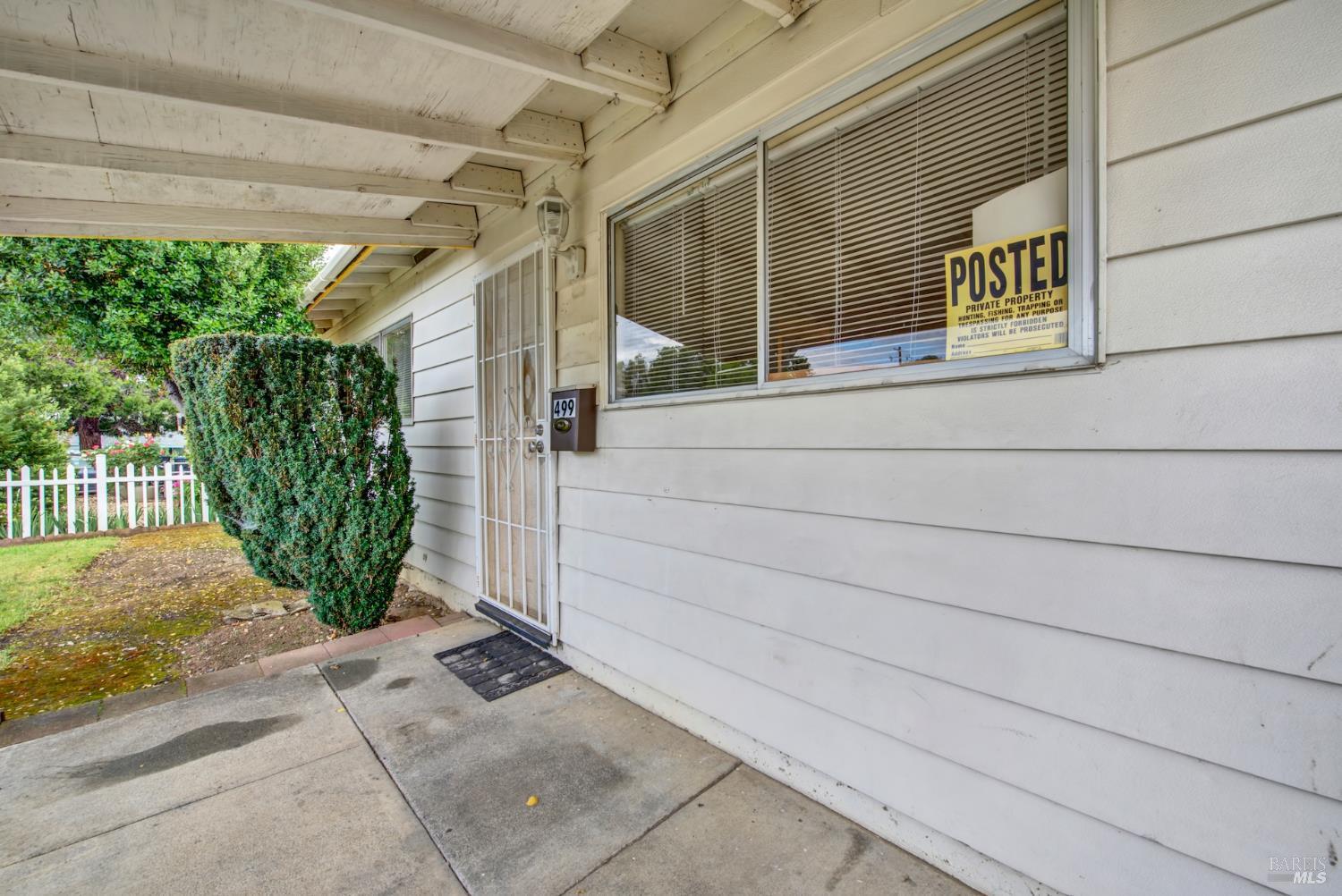 Detail Gallery Image 9 of 69 For 499 Apple Tree Ln, Fairfield,  CA 94533 - 3 Beds | 1 Baths