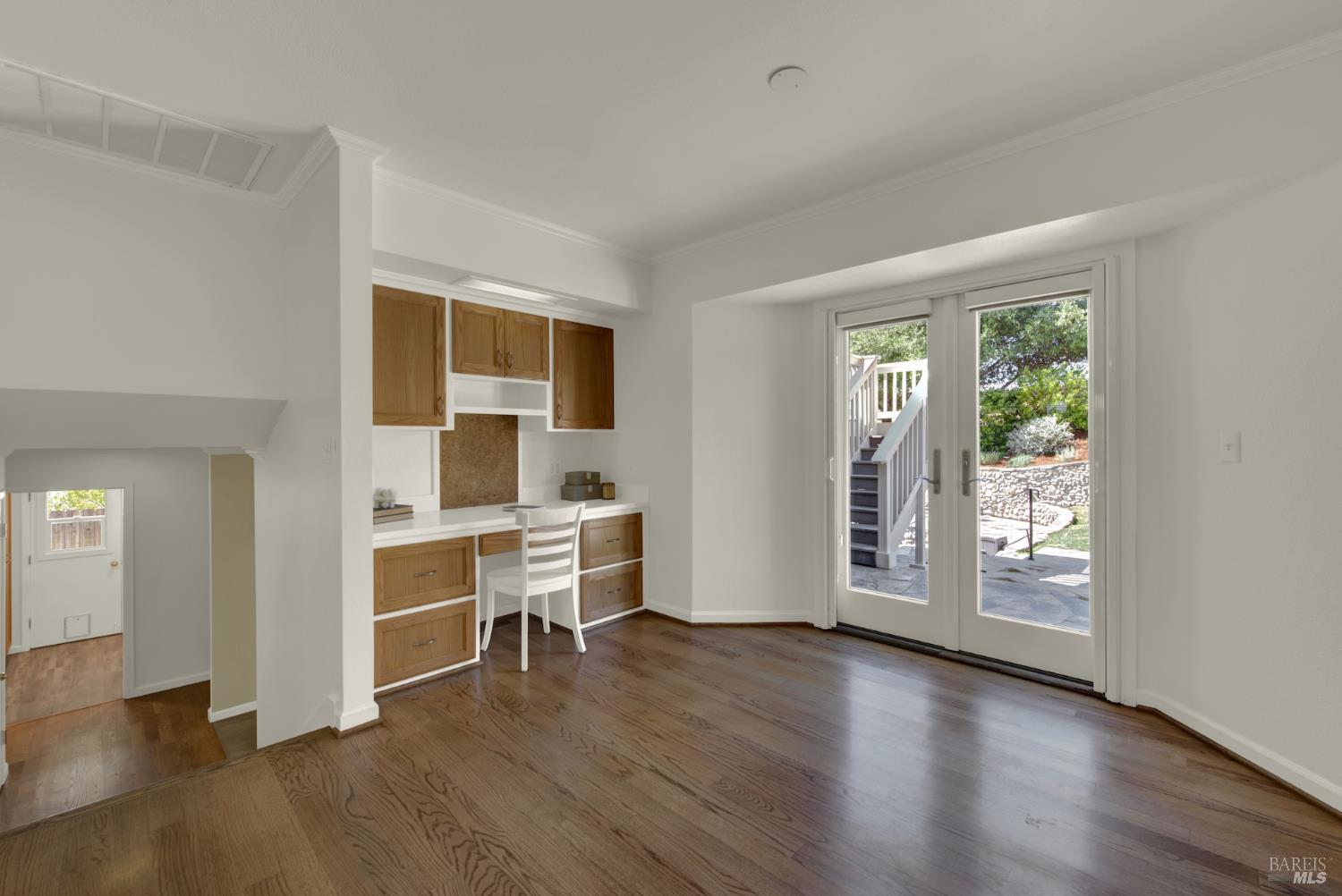 Detail Gallery Image 14 of 59 For 1064 Stonebridge Dr, Napa,  CA 94558 - 3 Beds | 2/1 Baths