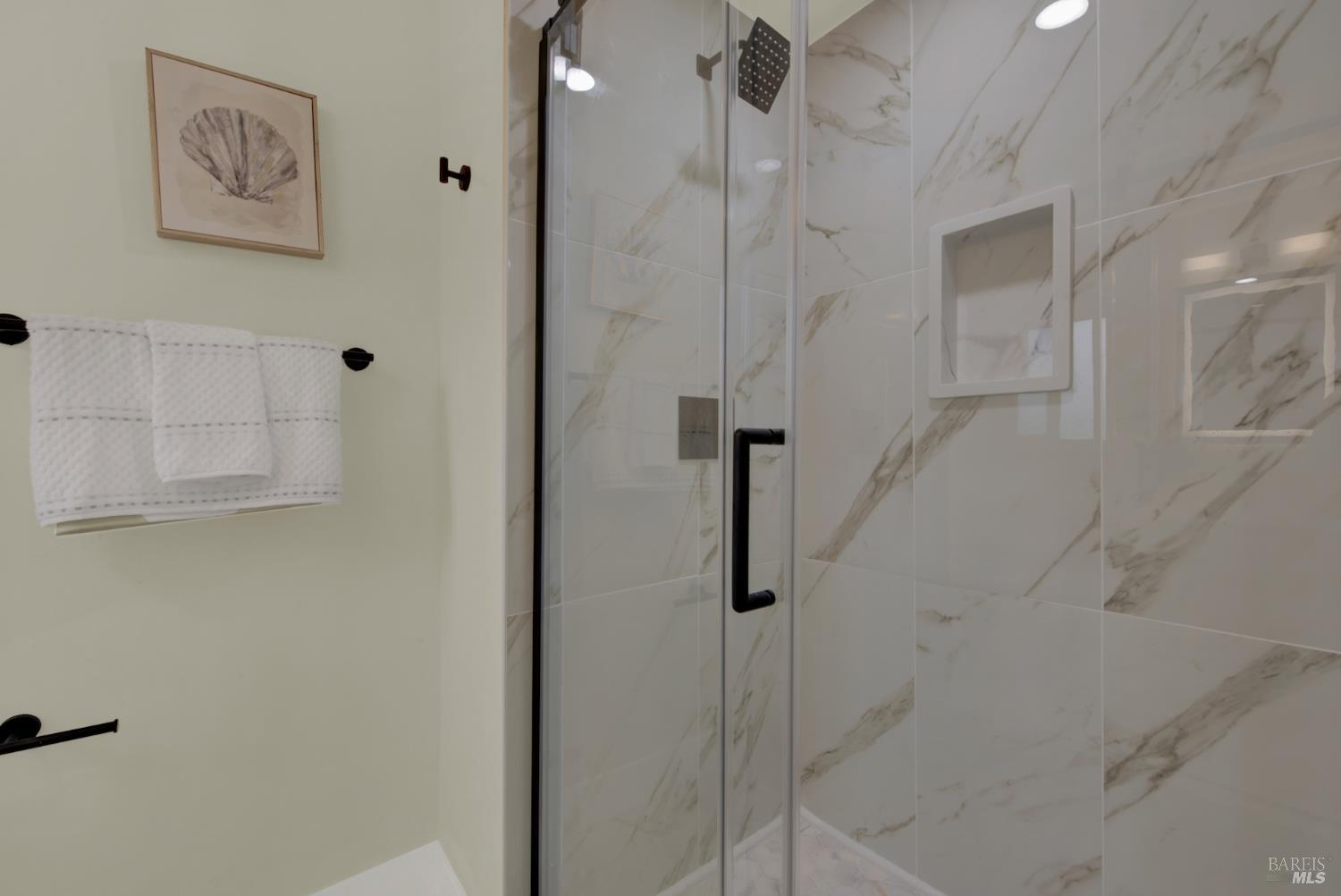 Detail Gallery Image 33 of 64 For 413 Violet Ct, Fairfield,  CA 94533 - 4 Beds | 2 Baths