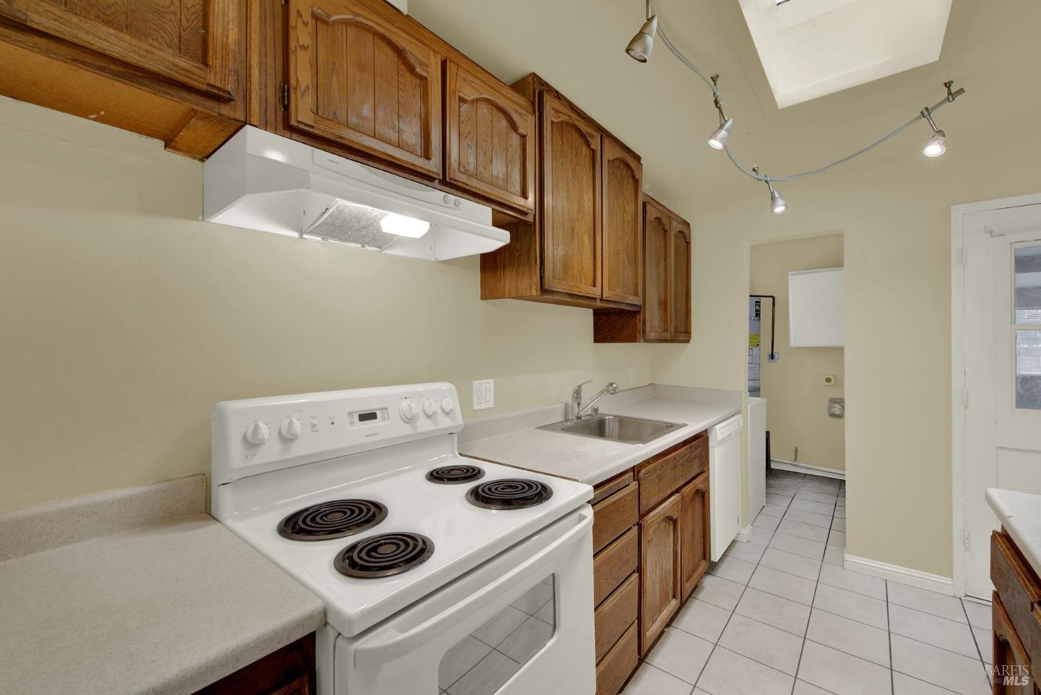 Detail Gallery Image 26 of 69 For 499 Apple Tree Ln, Fairfield,  CA 94533 - 3 Beds | 1 Baths