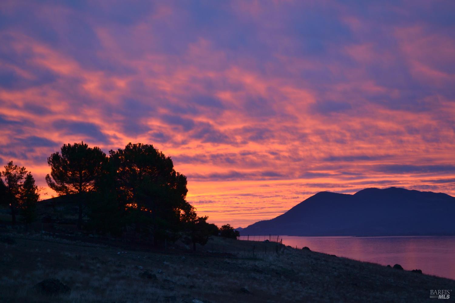 Detail Gallery Image 37 of 99 For 425 Lake Vista Dr, Lakeport,  CA 95453 - 3 Beds | 3/2 Baths