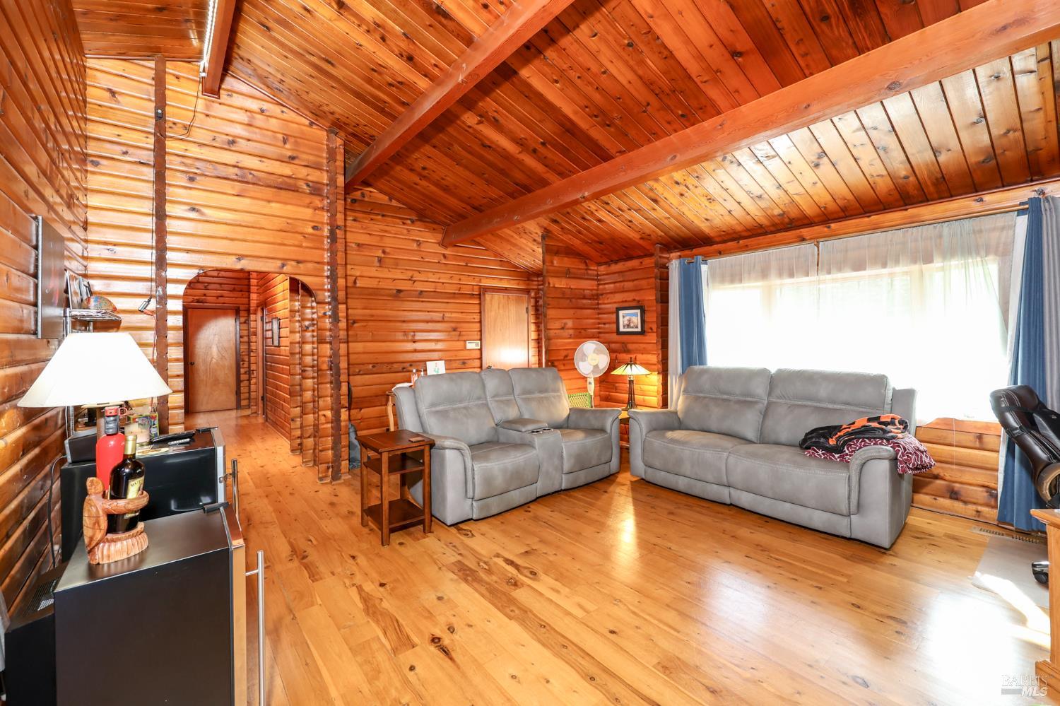 Detail Gallery Image 8 of 28 For 11 Green Point Ln, Novato,  CA 94945 - 5 Beds | 3 Baths