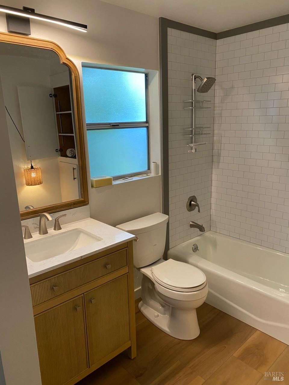 Detail Gallery Image 16 of 18 For 1253 Flora St, Crockett,  CA 94525 - 2 Beds | 1 Baths