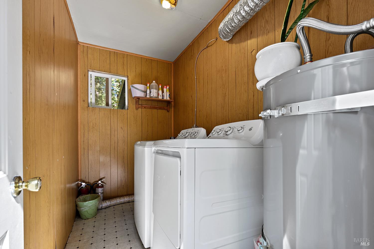 Detail Gallery Image 24 of 28 For 14194 Lovers Ln, Guerneville,  CA 95446 - 3 Beds | 1 Baths