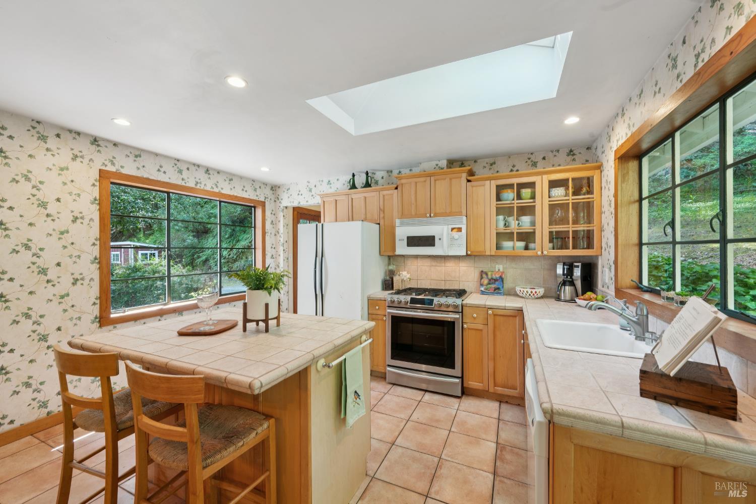 Detail Gallery Image 14 of 51 For 1311 W Dry Creek Rd, Healdsburg,  CA 95448 - 2 Beds | 1/1 Baths