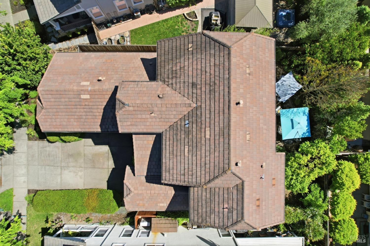 Detail Gallery Image 43 of 48 For 925 Pinot Noir Way, Windsor,  CA 95492 - 4 Beds | 3 Baths