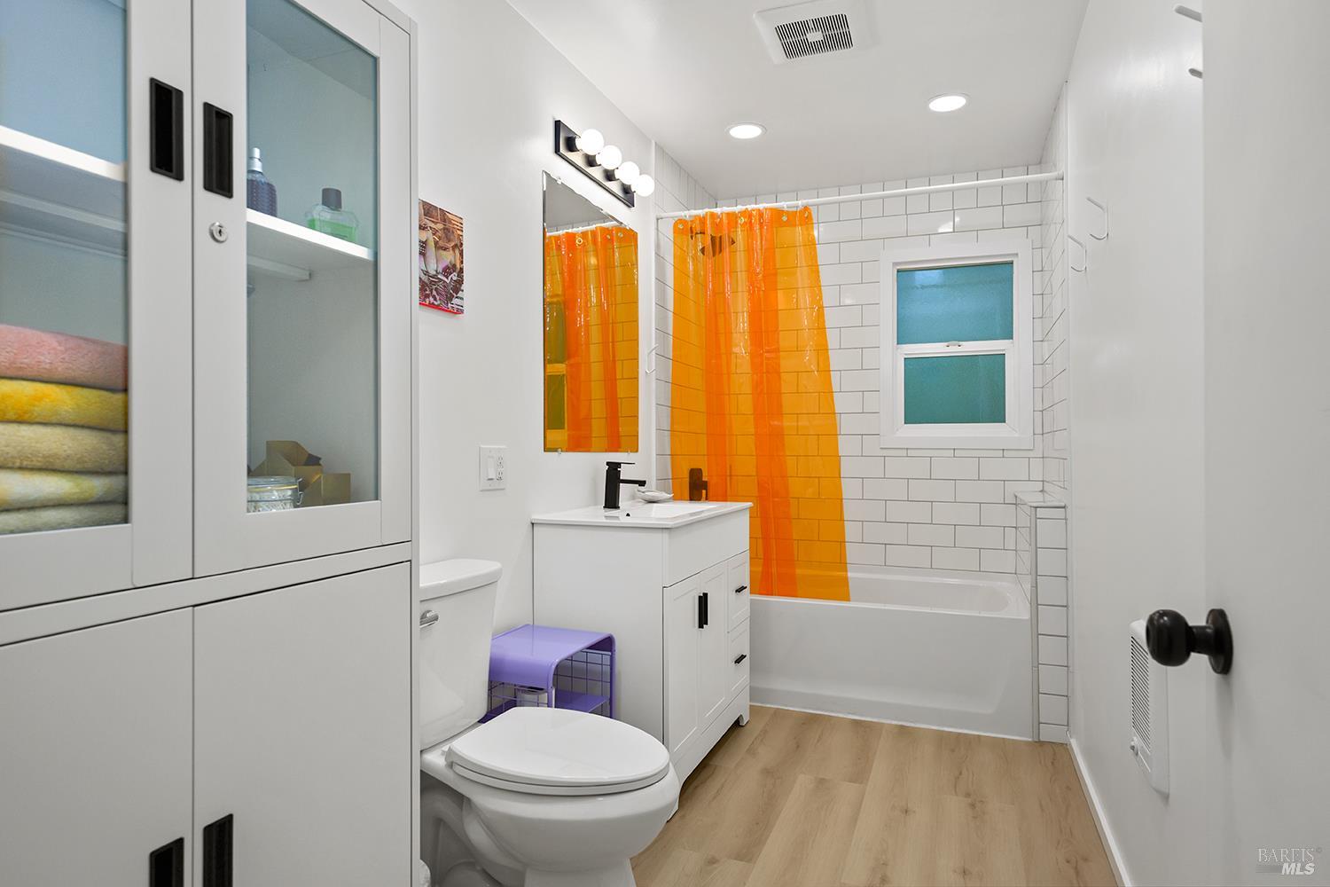 Detail Gallery Image 15 of 28 For 14194 Lovers Ln, Guerneville,  CA 95446 - 3 Beds | 1 Baths