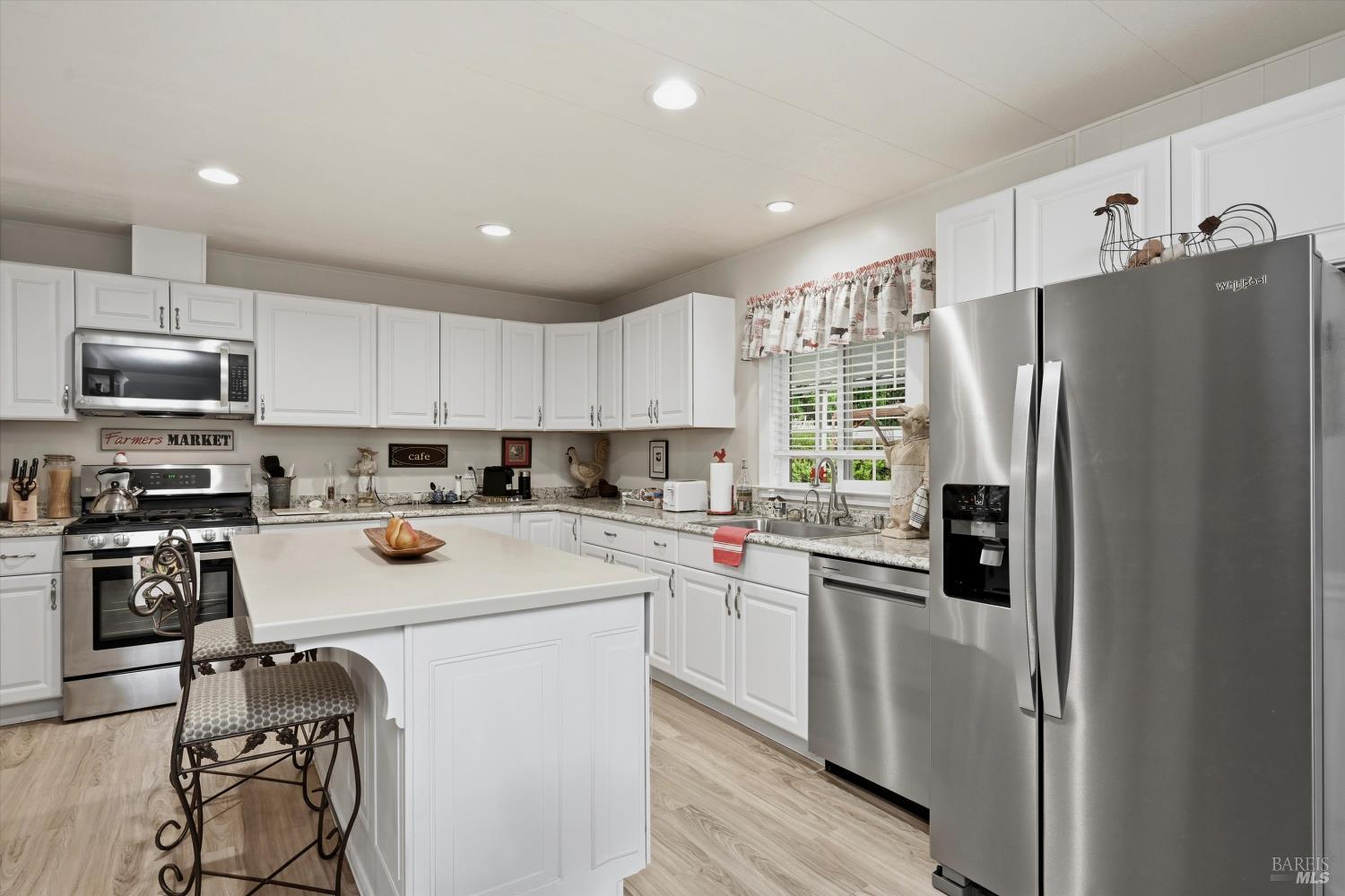 Detail Gallery Image 10 of 43 For 2412 Foothill Blvd 178, Calistoga,  CA 94515 - 2 Beds | 2 Baths