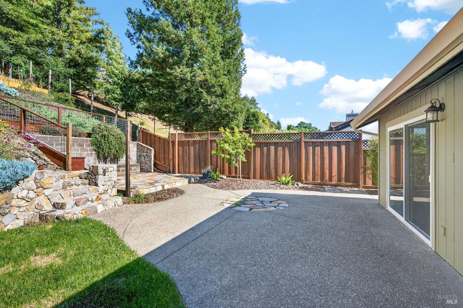 Detail Gallery Image 21 of 41 For 3336 Brittany Cir, Napa,  CA 94558 - 3 Beds | 2 Baths