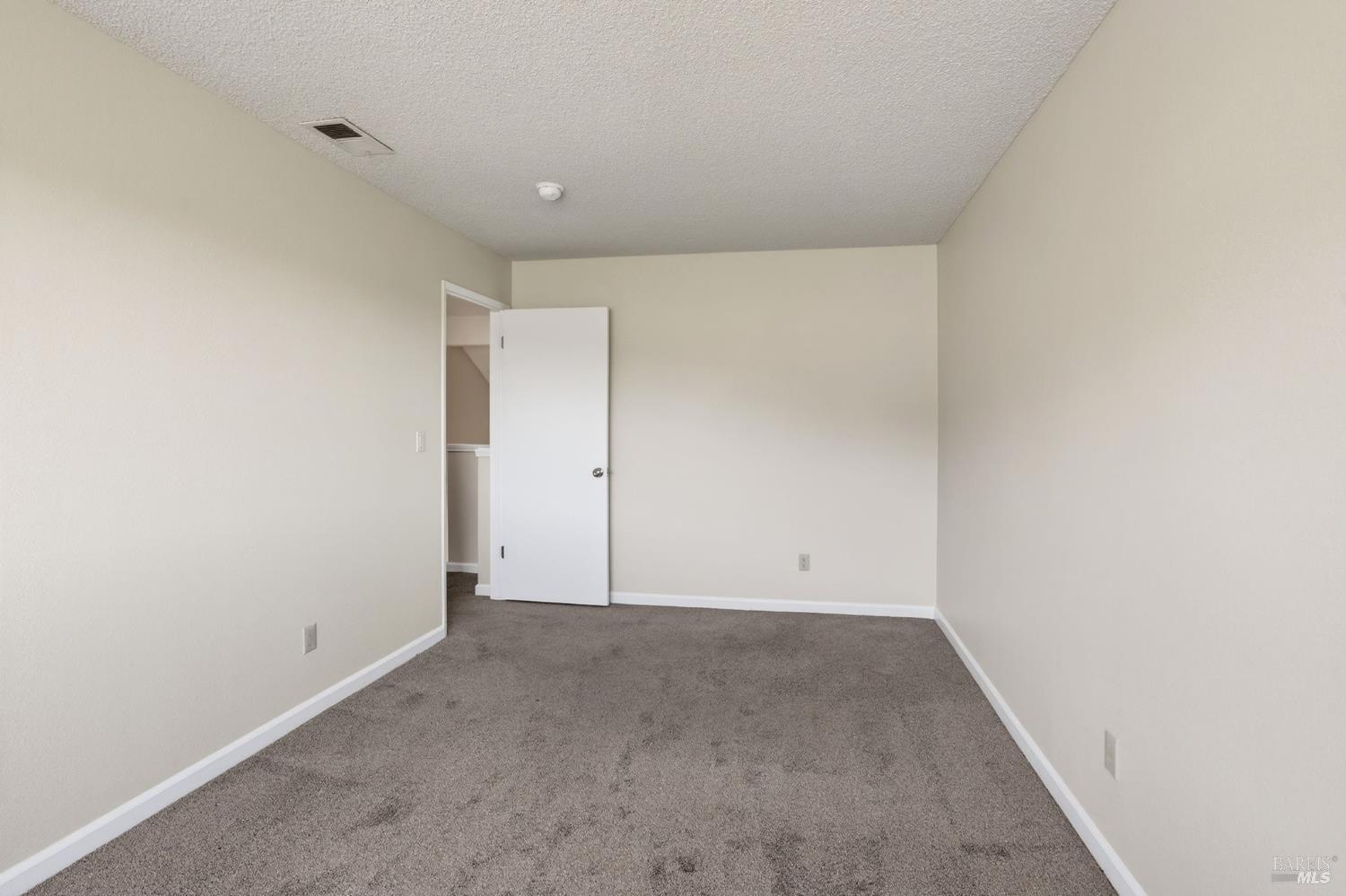 Detail Gallery Image 25 of 53 For 1508 Gladstone Way, Rohnert Park,  CA 94928 - 4 Beds | 2 Baths