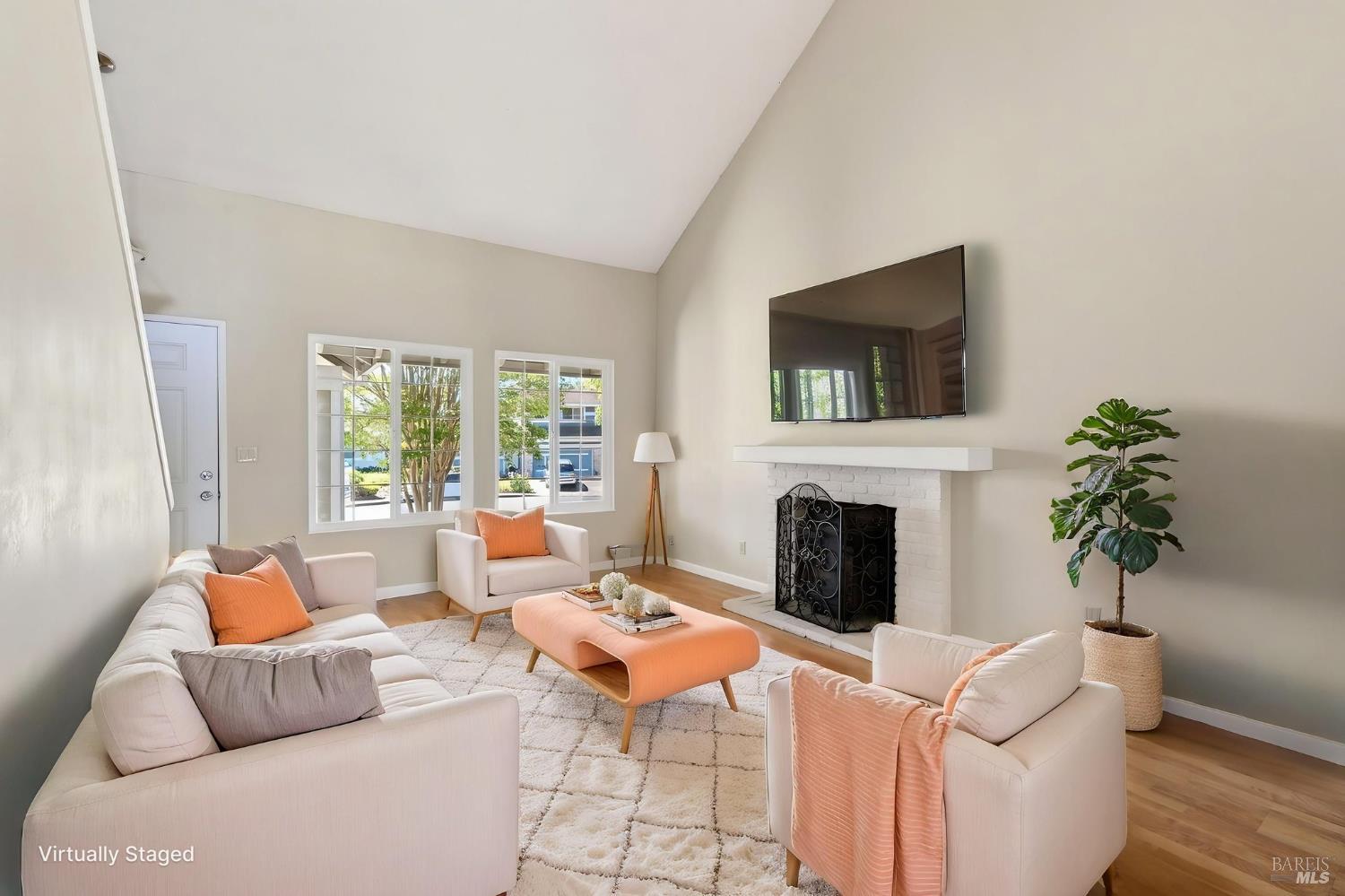 Detail Gallery Image 6 of 53 For 1508 Gladstone Way, Rohnert Park,  CA 94928 - 4 Beds | 2 Baths