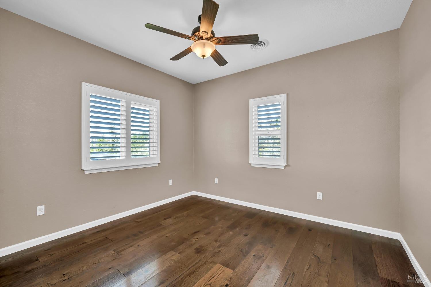 Detail Gallery Image 15 of 31 For 15384 Summit Blvd, Cobb,  CA 95426 - 3 Beds | 2/1 Baths