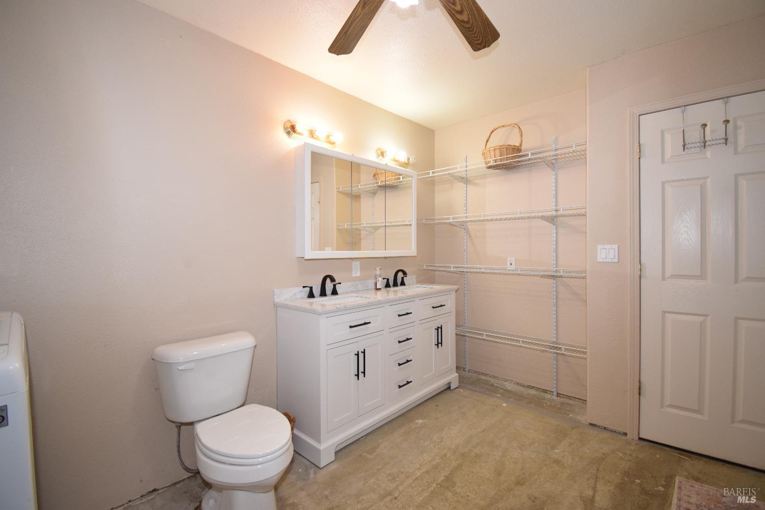 Detail Gallery Image 23 of 41 For 10180 Highway 29 Unkn, Lower Lake,  CA 95457 - 3 Beds | 2 Baths