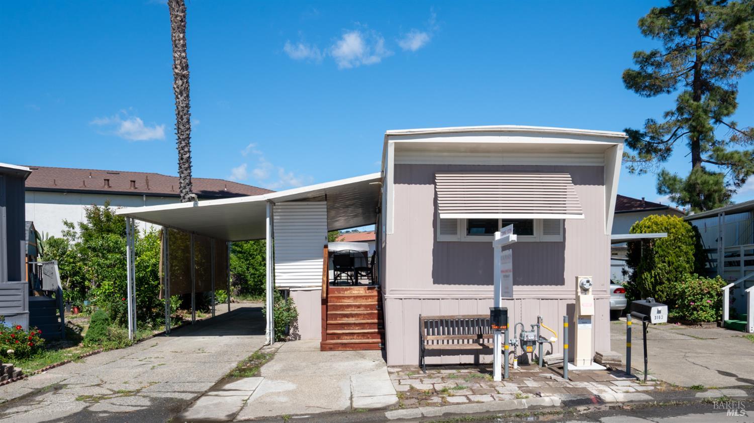 Detail Gallery Image 2 of 22 For 3162 Loretta Way, Santa Rosa,  CA 95403 - 2 Beds | 1 Baths