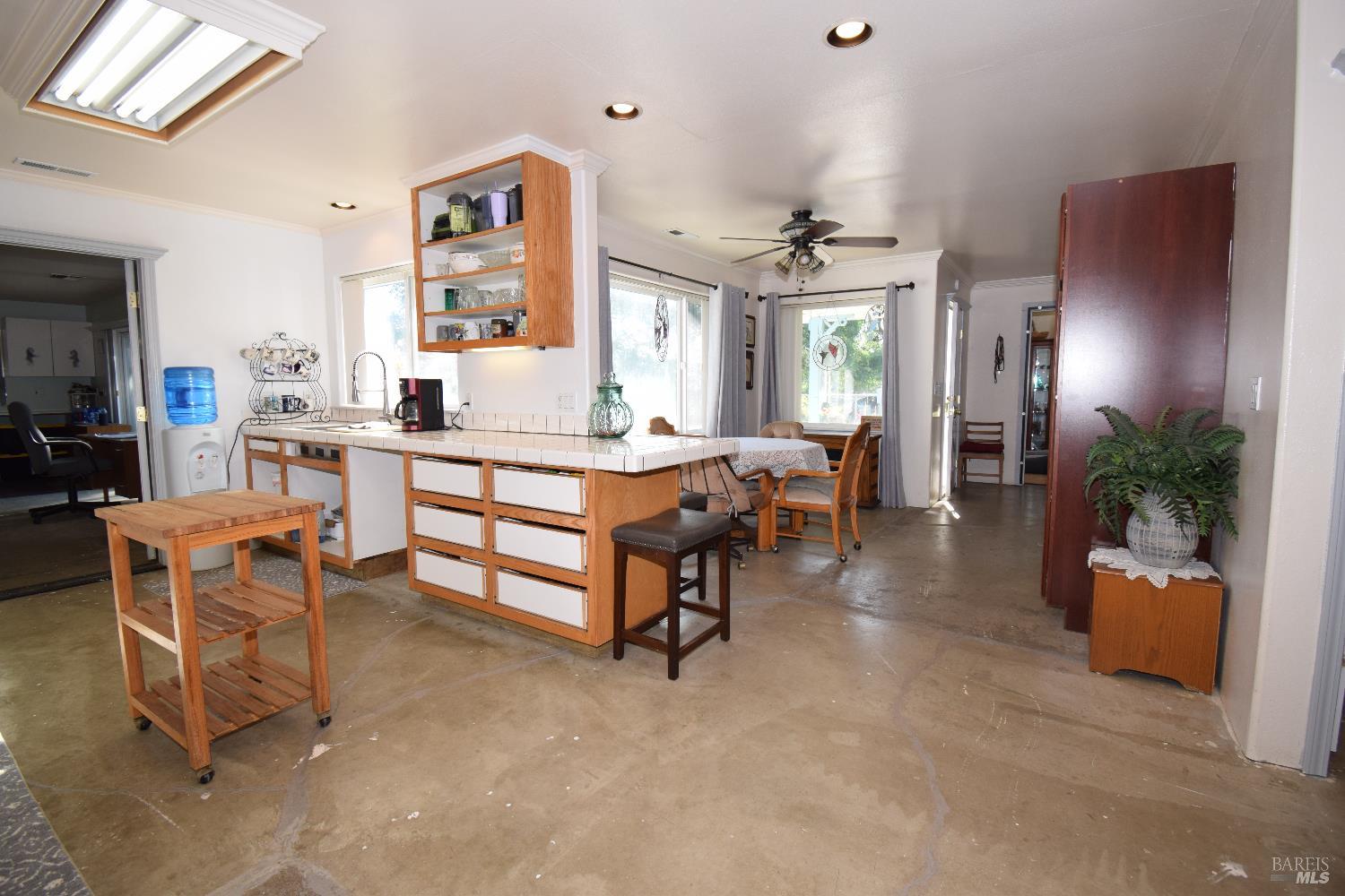 Detail Gallery Image 10 of 41 For 10180 Highway 29 Unkn, Lower Lake,  CA 95457 - 3 Beds | 2 Baths