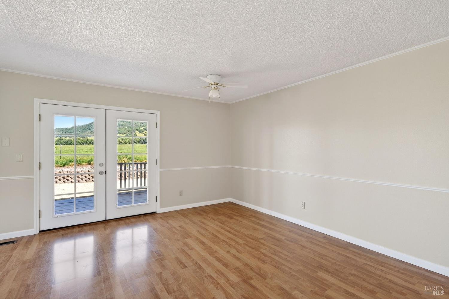 Detail Gallery Image 14 of 53 For 1508 Gladstone Way, Rohnert Park,  CA 94928 - 4 Beds | 2 Baths