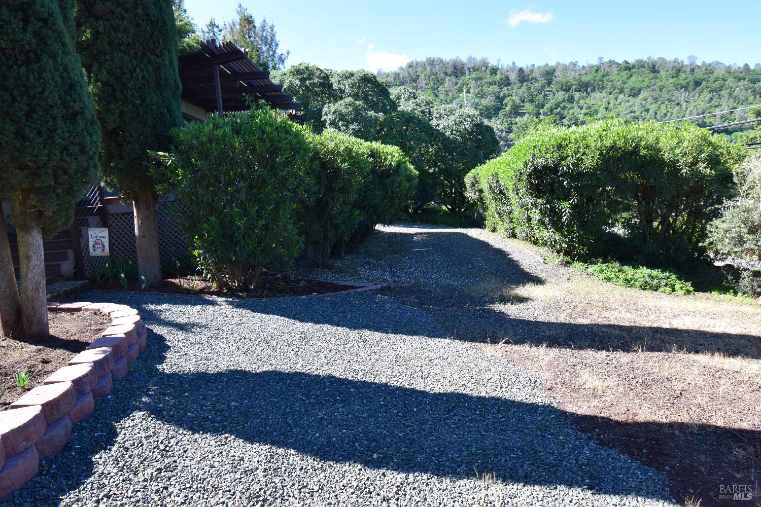 Detail Gallery Image 4 of 61 For 13017 Park Dr, Lower Lake,  CA 95457 - 3 Beds | 2 Baths