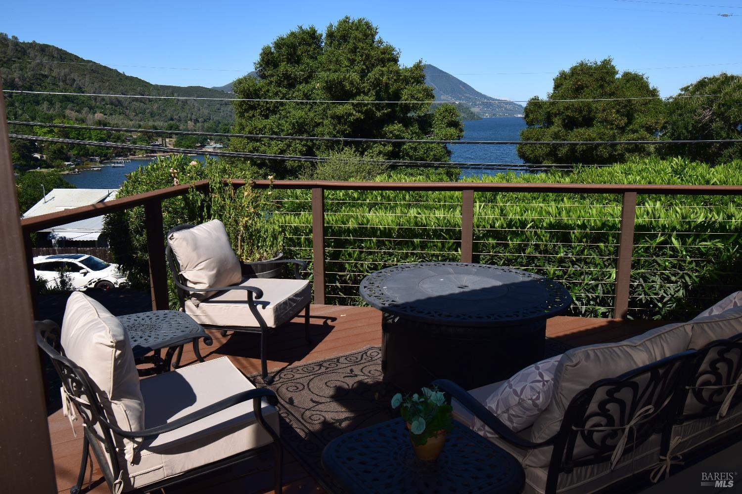 Detail Gallery Image 8 of 61 For 13017 Park Dr, Lower Lake,  CA 95457 - 3 Beds | 2 Baths