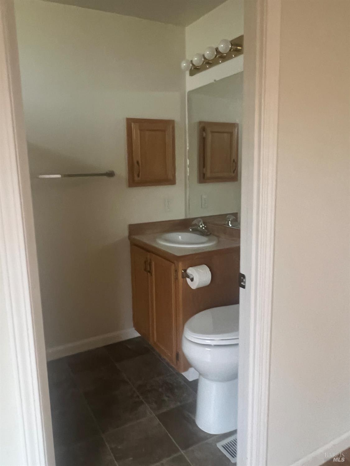 Detail Gallery Image 17 of 32 For 33 Chestnut Ct, Rohnert Park,  CA 94928 - 2 Beds | 0 Baths