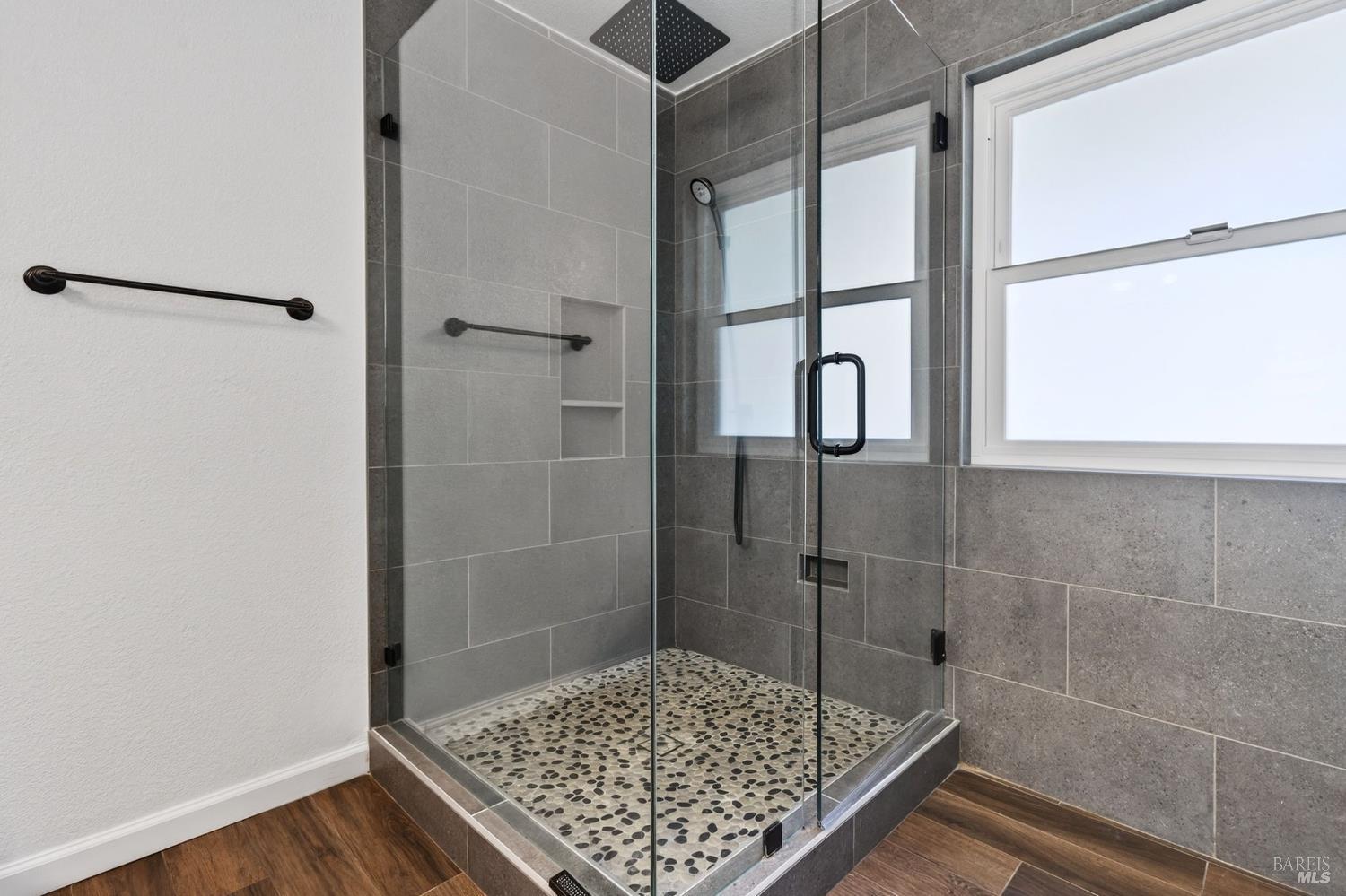 Detail Gallery Image 20 of 41 For 3336 Brittany Cir, Napa,  CA 94558 - 3 Beds | 2 Baths