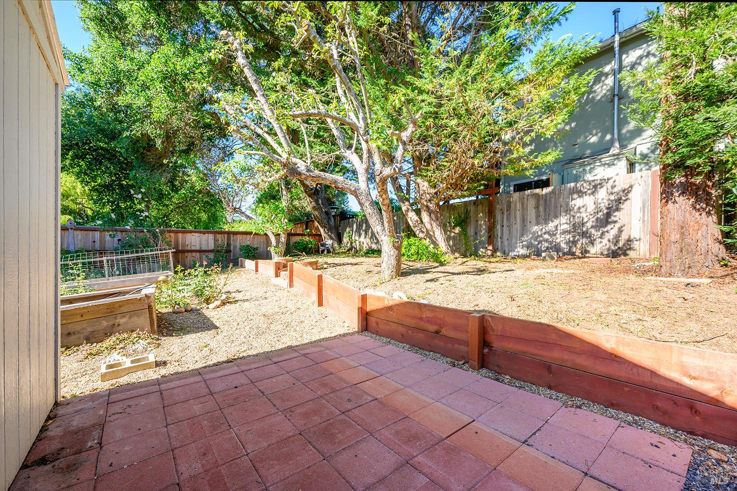 Detail Gallery Image 37 of 39 For 285 Neva St, Sebastopol,  CA 95472 - 3 Beds | 2/1 Baths