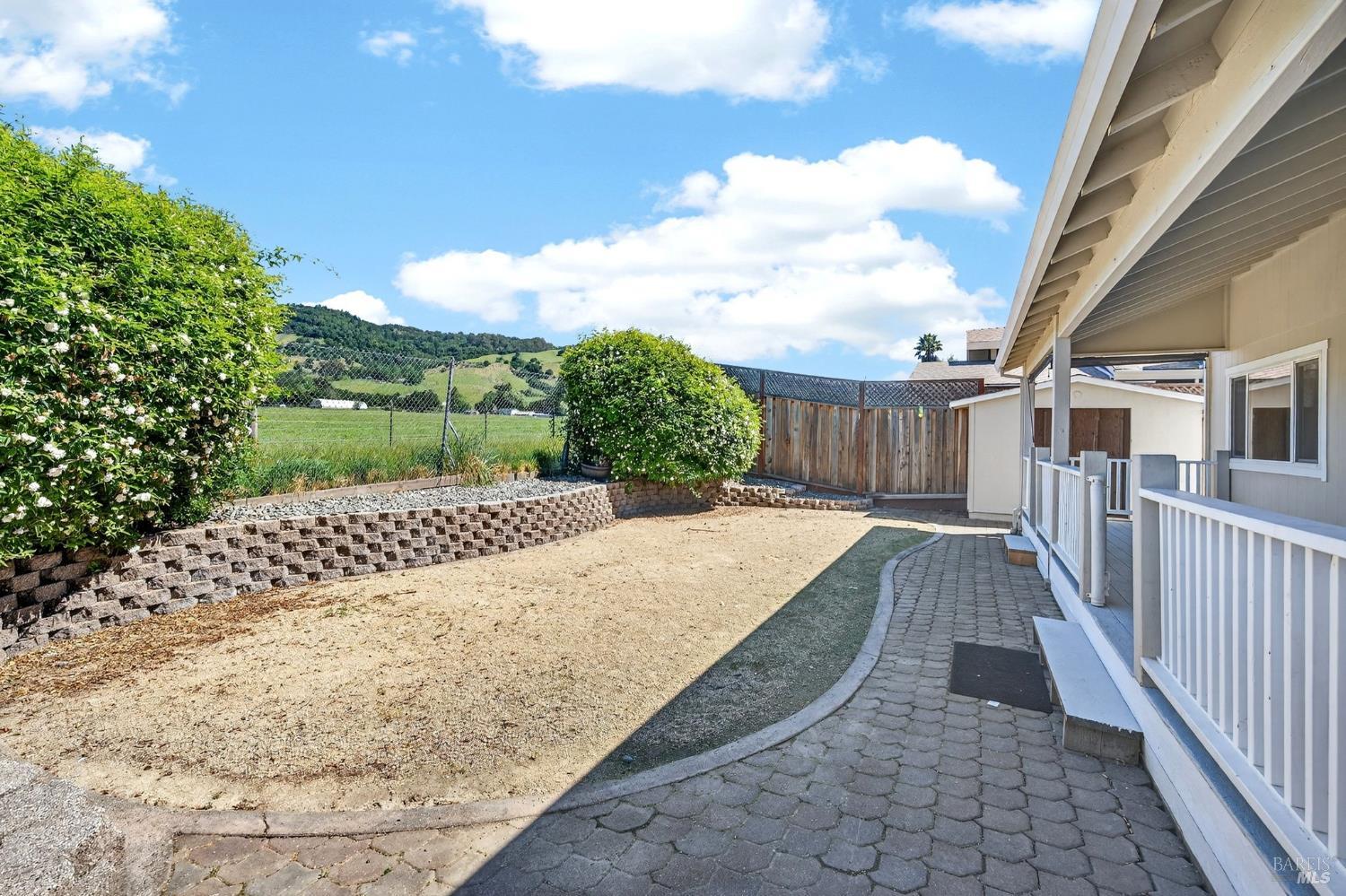 Detail Gallery Image 46 of 53 For 1508 Gladstone Way, Rohnert Park,  CA 94928 - 4 Beds | 2 Baths