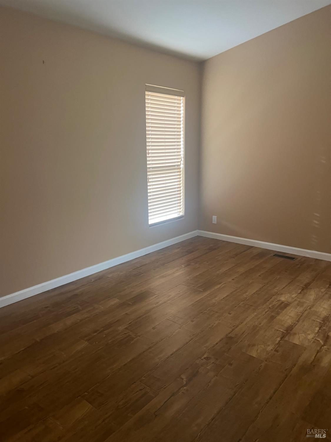 Detail Gallery Image 15 of 32 For 33 Chestnut Ct, Rohnert Park,  CA 94928 - 2 Beds | 0 Baths