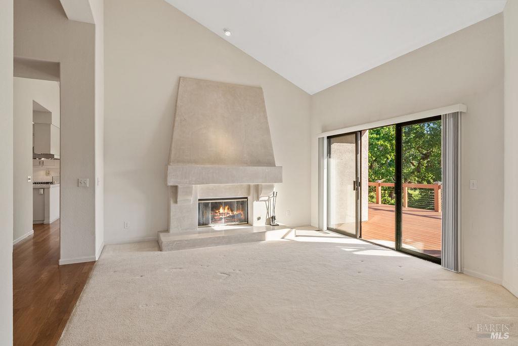 Detail Gallery Image 6 of 26 For 6271 Meadowstone Dr, Santa Rosa,  CA 95409 - 3 Beds | 2/1 Baths