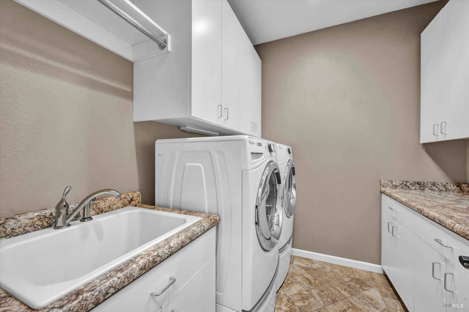 Detail Gallery Image 22 of 31 For 15384 Summit Blvd, Cobb,  CA 95426 - 3 Beds | 2/1 Baths