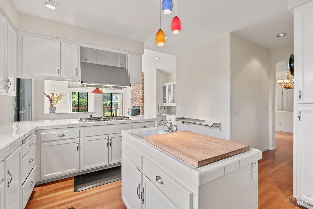 Detail Gallery Image 19 of 26 For 6271 Meadowstone Dr, Santa Rosa,  CA 95409 - 3 Beds | 2/1 Baths