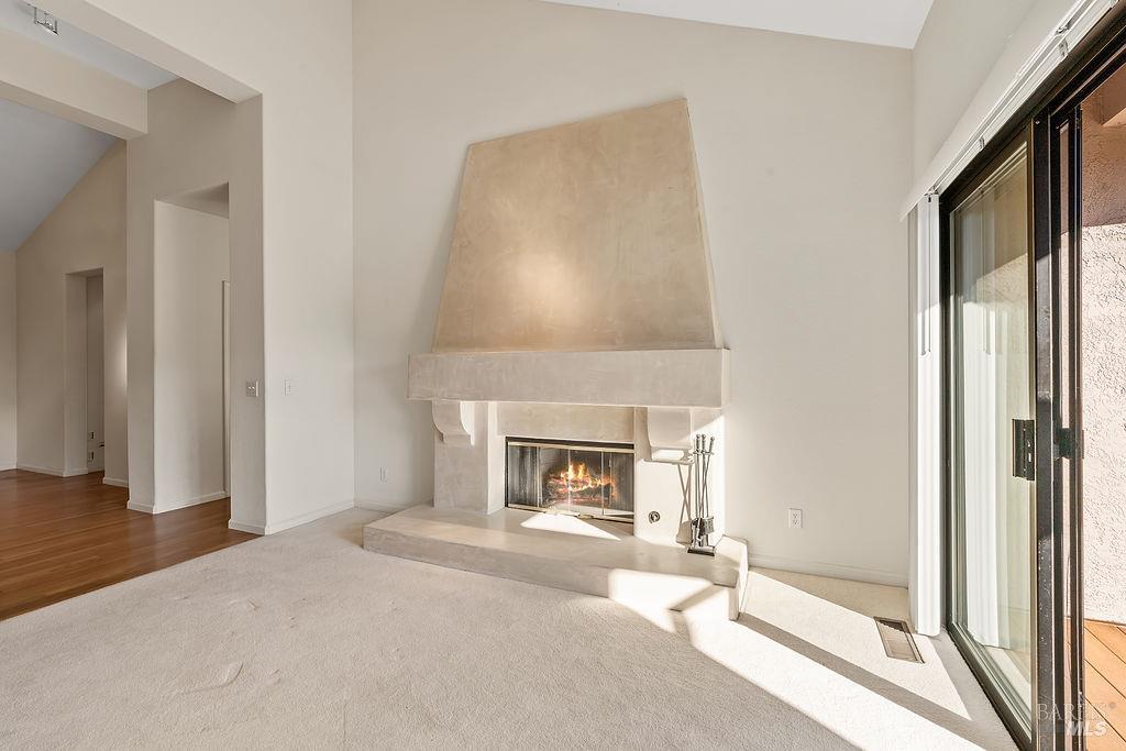 Detail Gallery Image 7 of 26 For 6271 Meadowstone Dr, Santa Rosa,  CA 95409 - 3 Beds | 2/1 Baths