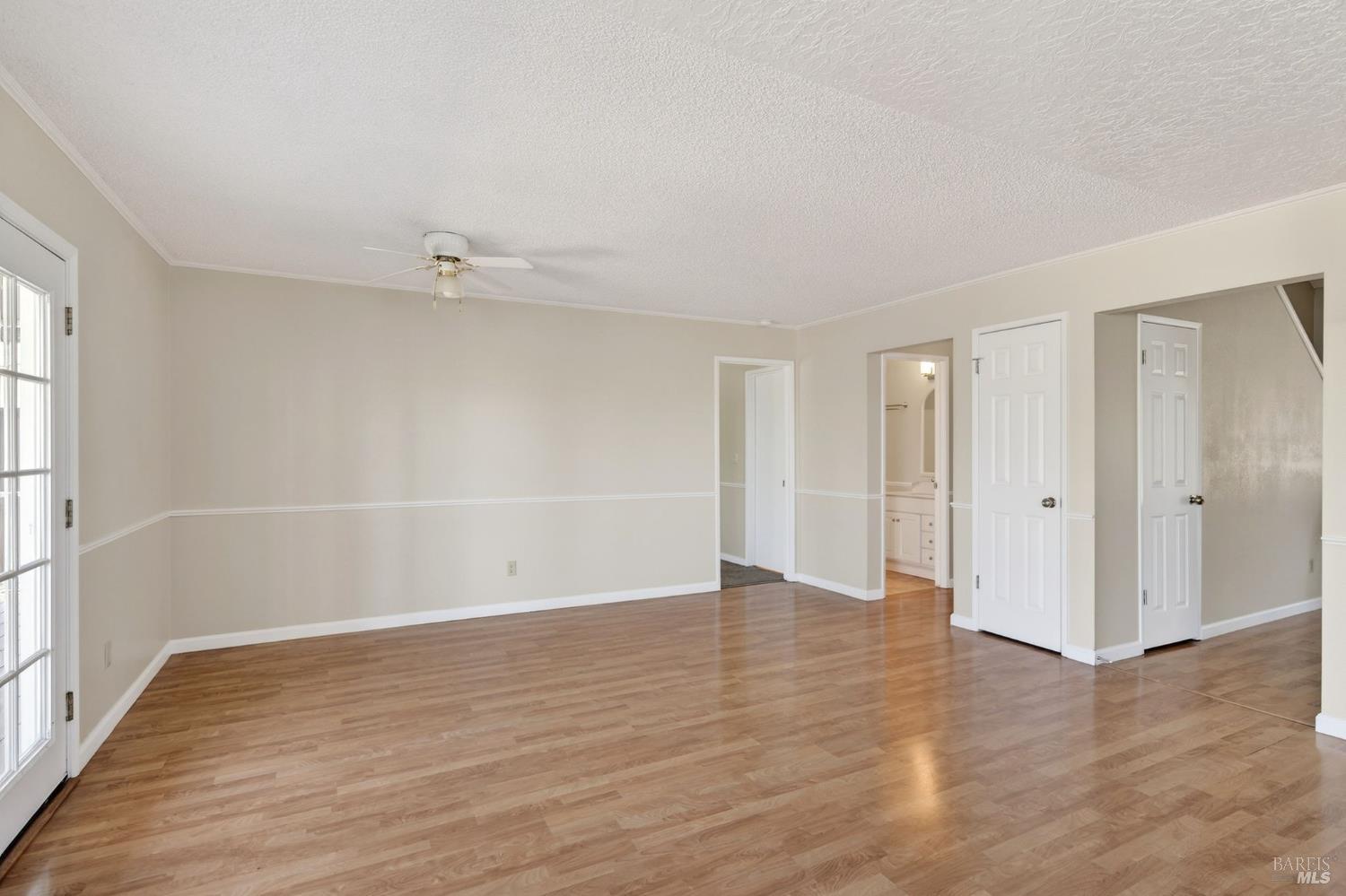 Detail Gallery Image 8 of 53 For 1508 Gladstone Way, Rohnert Park,  CA 94928 - 4 Beds | 2 Baths