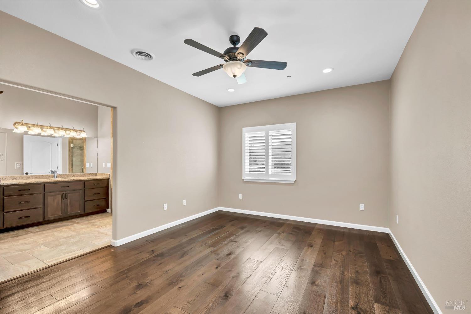 Detail Gallery Image 18 of 31 For 15384 Summit Blvd, Cobb,  CA 95426 - 3 Beds | 2/1 Baths