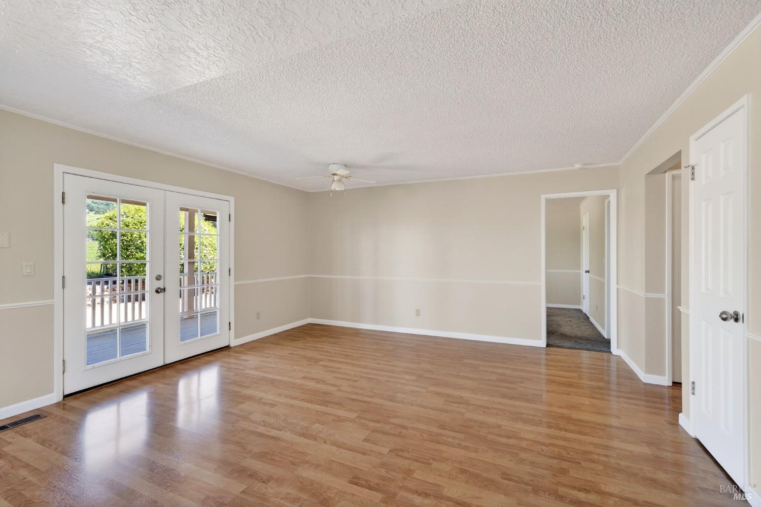 Detail Gallery Image 13 of 53 For 1508 Gladstone Way, Rohnert Park,  CA 94928 - 4 Beds | 2 Baths