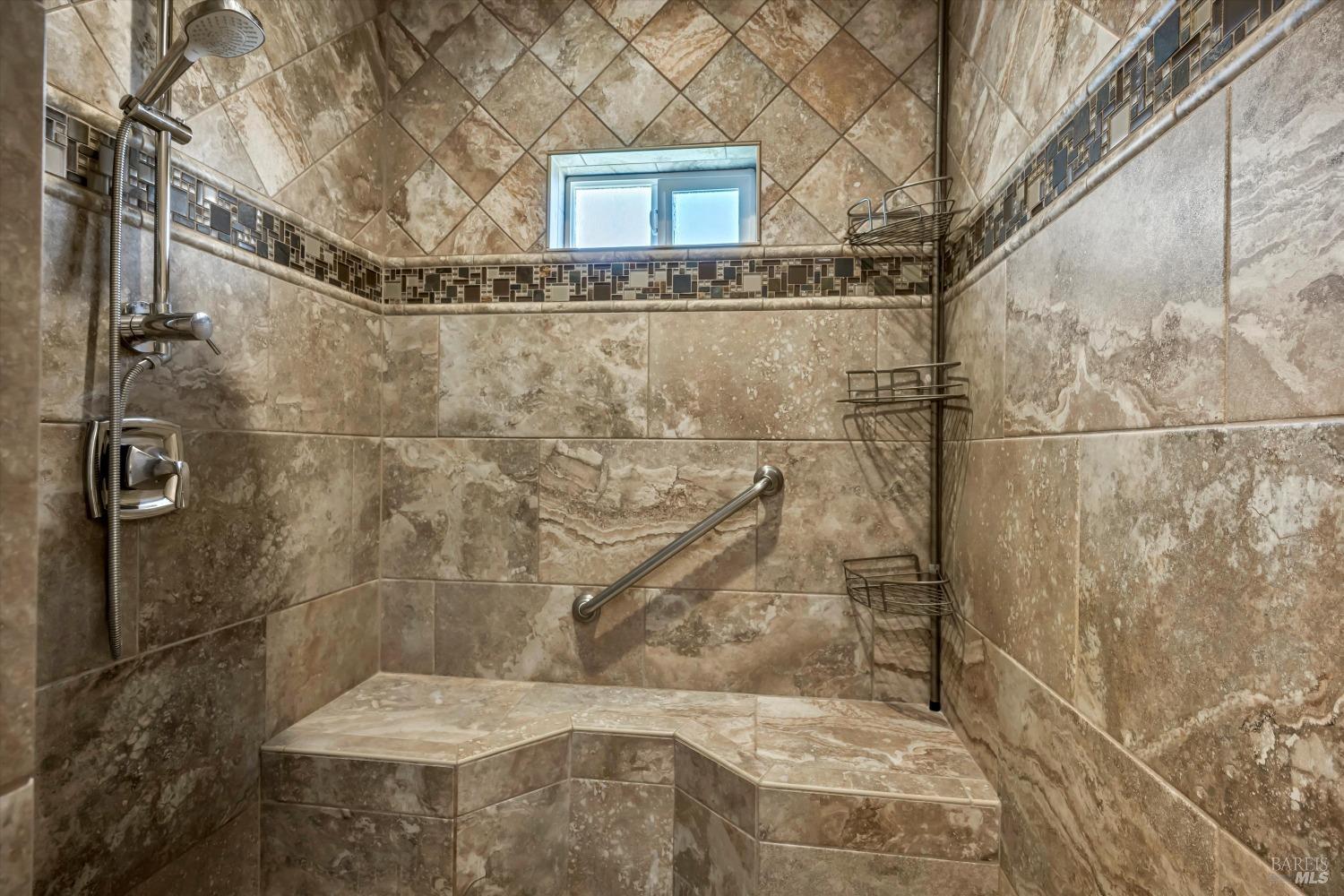 Detail Gallery Image 20 of 31 For 15384 Summit Blvd, Cobb,  CA 95426 - 3 Beds | 2/1 Baths