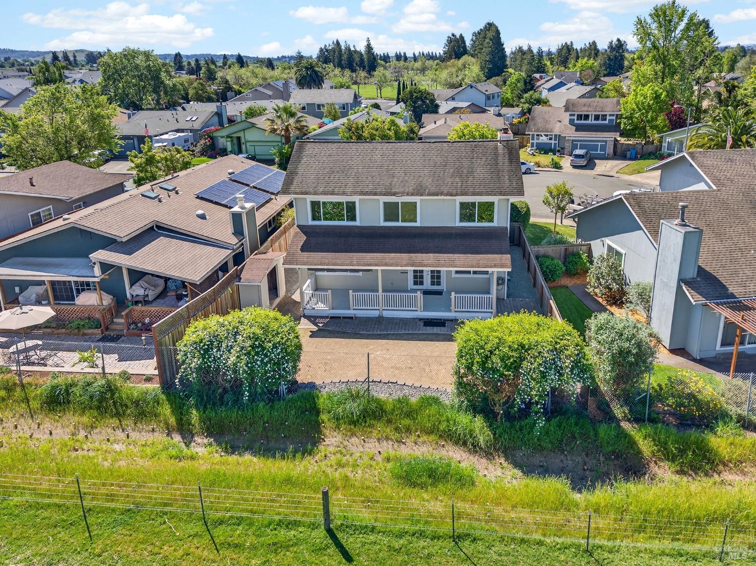 Detail Gallery Image 50 of 53 For 1508 Gladstone Way, Rohnert Park,  CA 94928 - 4 Beds | 2 Baths